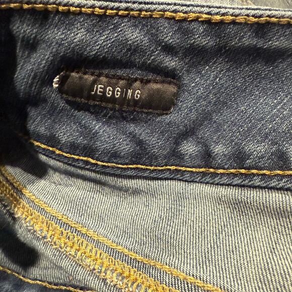 Torrid Women’s Distressed Jeggings Size 20 - Picture 3 of 8